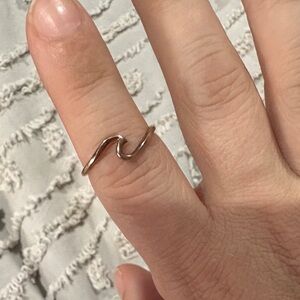 Pura Vida Rose Gold Wave Ring
